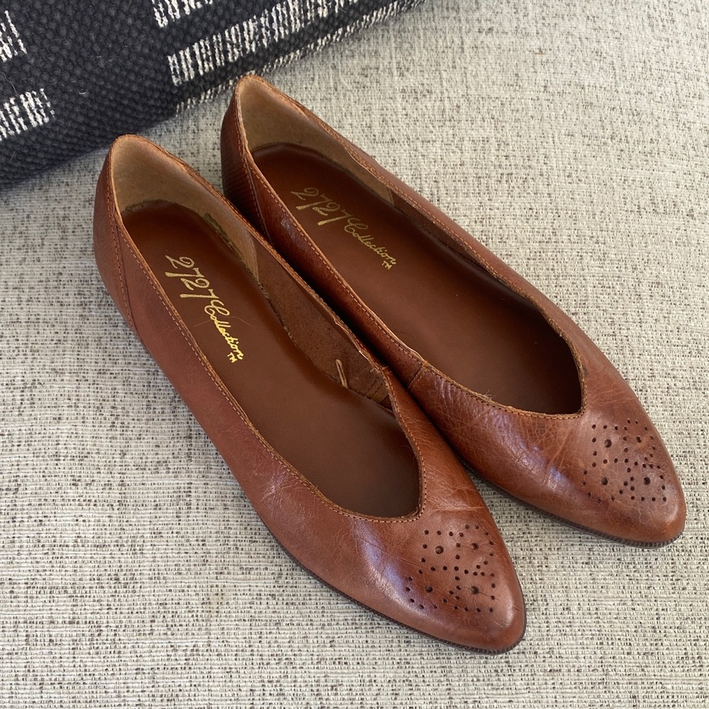 Chic Brown Leather Flats by